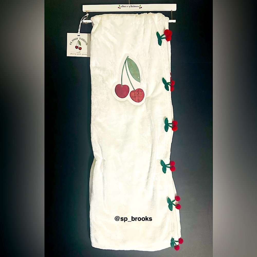 🎁Cherrylicious Plush Throw Blanket with Cherry Pom Poms